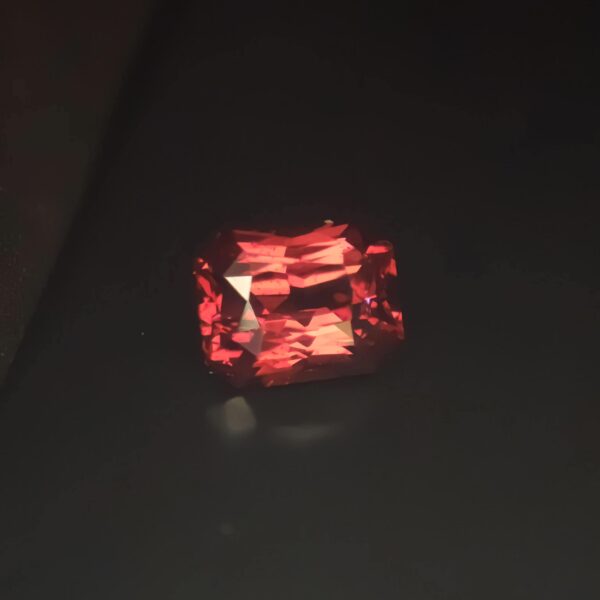 Malaya Orangy Red Garnet 4.16ct - Sri Lanka