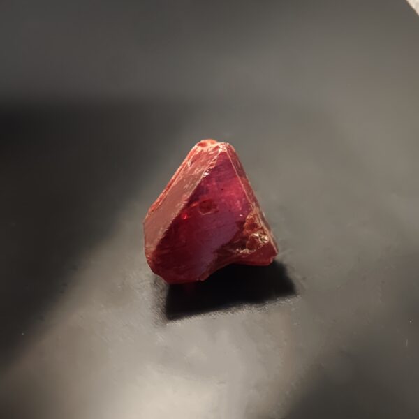 Red Spinel Double Crystal 20.97ct From Myanmar