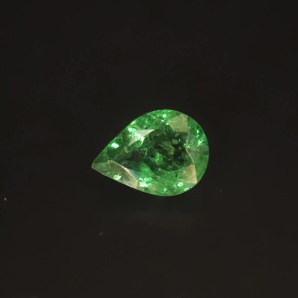 Green Tsavorite Garnet 1.56ct Pear From Kenya